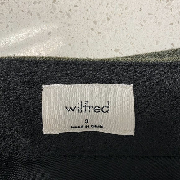 [SOLD] Aritzia Wilfred Renee Skirt - Picture 3 of 5